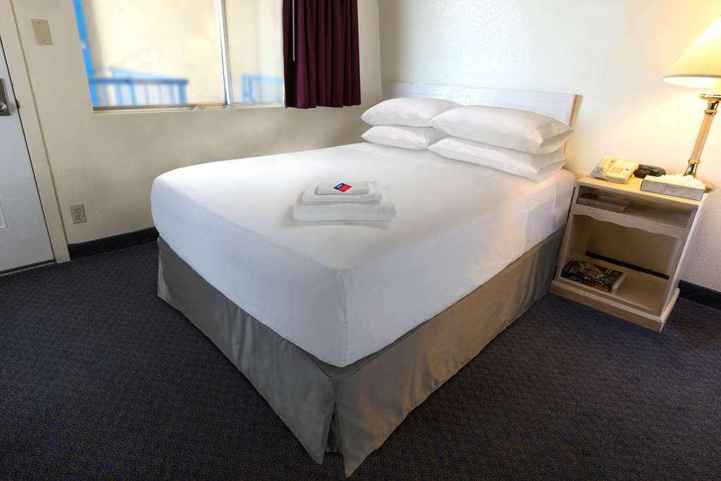 Americas Best Value Inn Columbus Ruang foto