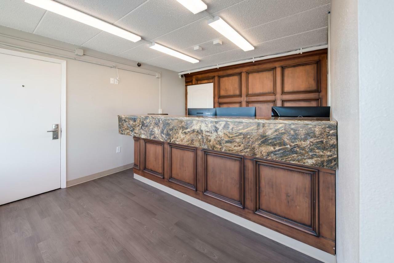Americas Best Value Inn Columbus Bagian luar foto