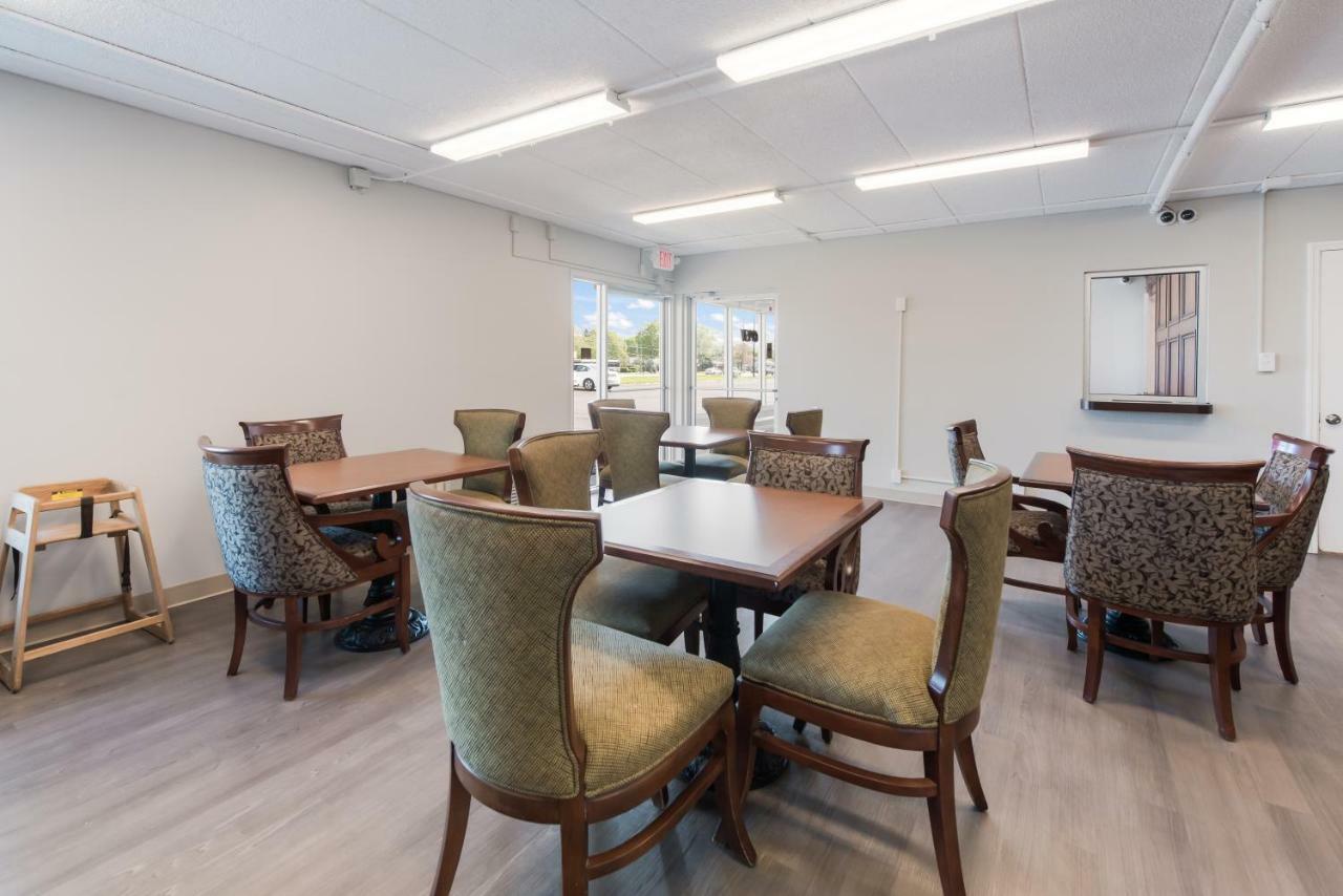 Americas Best Value Inn Columbus Bagian luar foto