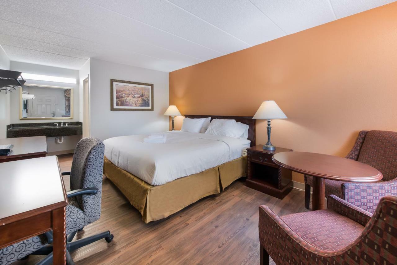 Americas Best Value Inn Columbus Bagian luar foto