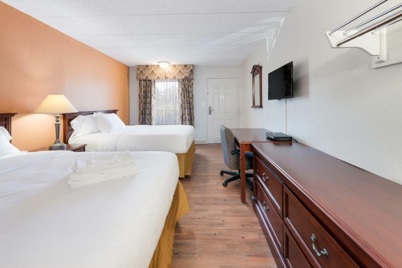 Americas Best Value Inn Columbus Bagian luar foto