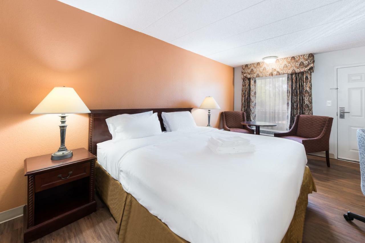 Americas Best Value Inn Columbus Bagian luar foto